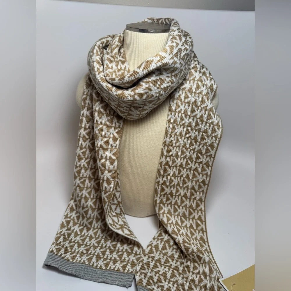 Michael Kors Winter Scarf Beige White Monogram MK Dedigner Accessories NWT